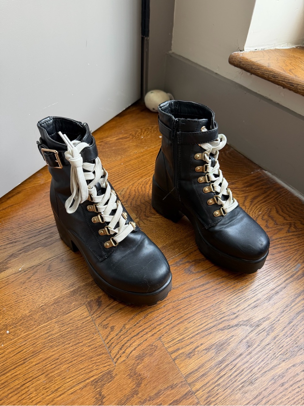 Nastygal Black Platform Lace-Up Ankle Boots with Contrast Laces